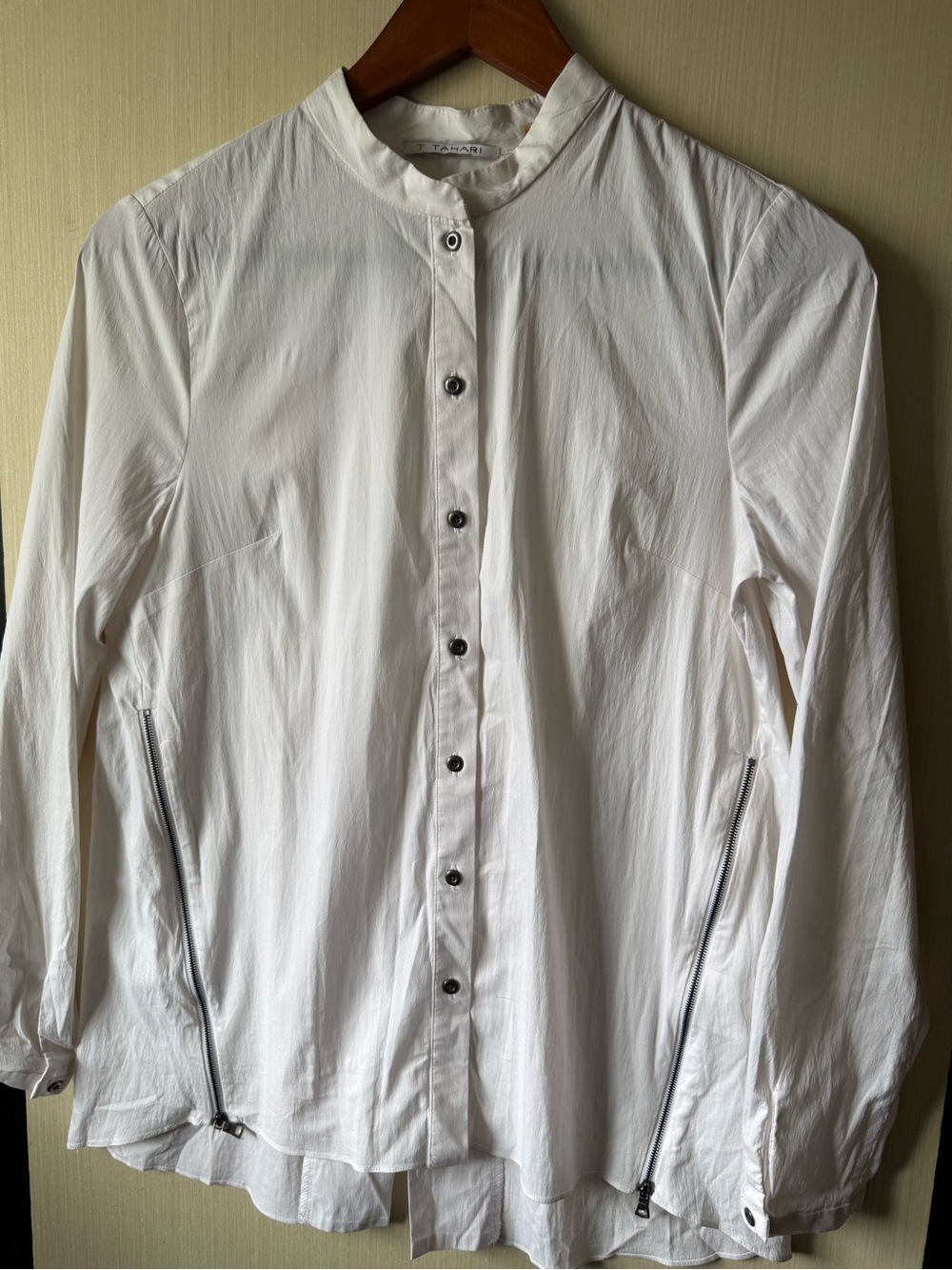 T Tahari White Lightweight Button-Up Shirt Jacket